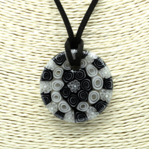 SMALL BLACK AND WHITE PENDANT