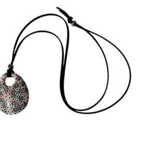 Pendente bianco, rosso e nero ovale