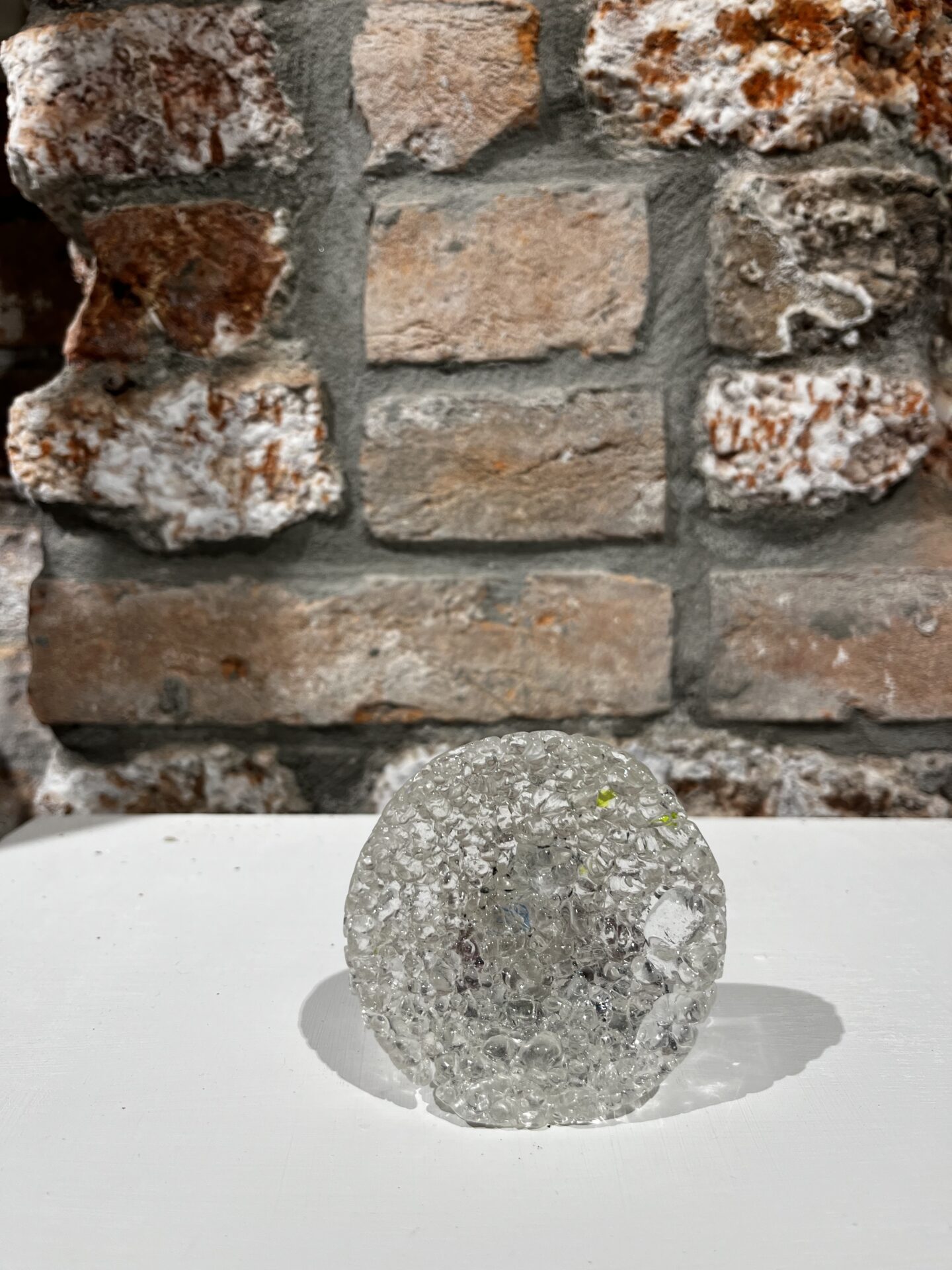 Crystal granules Efesto plate